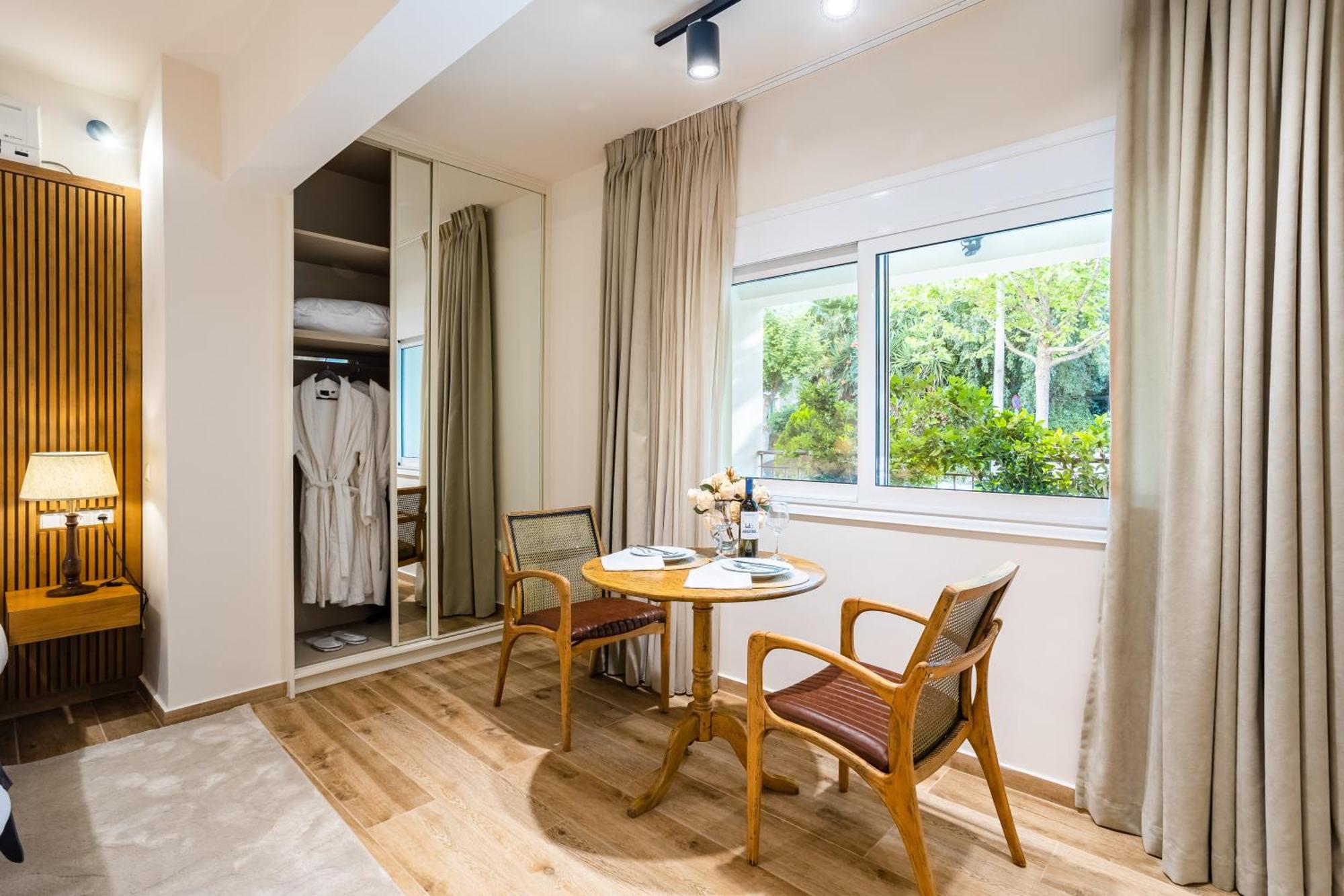 Villy'S Comfort Zone Apartments Kalamata Exteriér fotografie